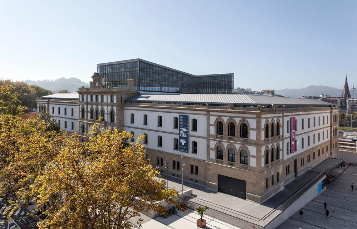 Big 4 Rooms In A Centric Home Parking Included San Sebastián Kültér fotó
